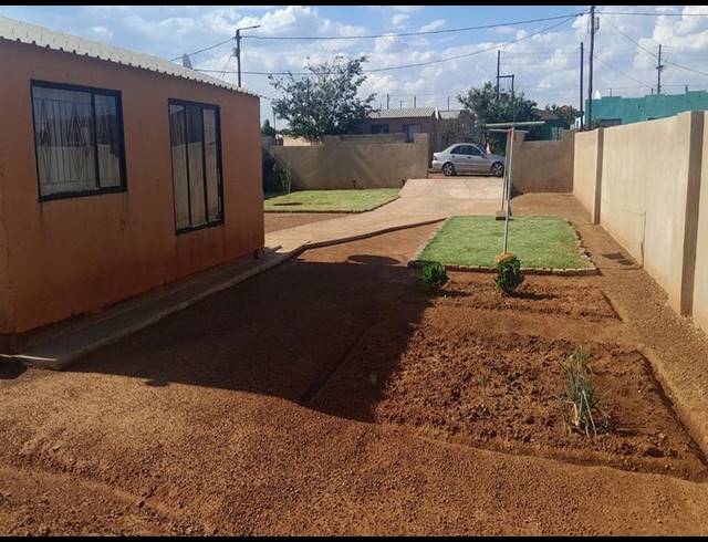 1 BEDROOM HOUSE FOR SALE IN BEVERLY HILLS